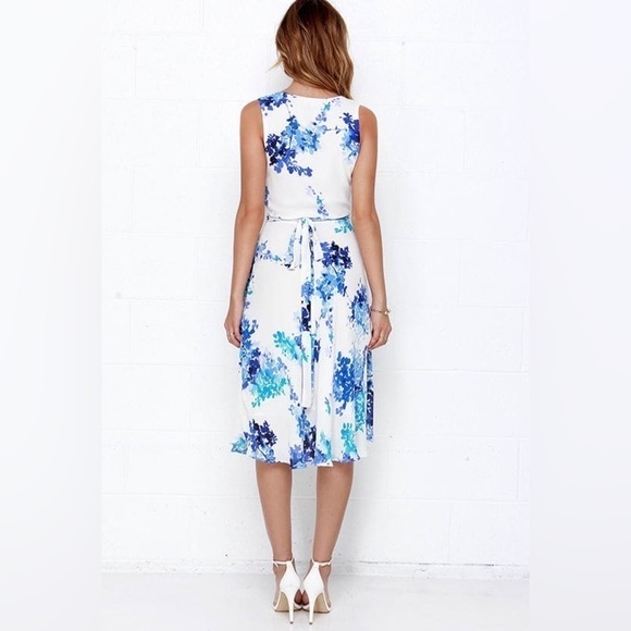 Lulus Paint Me a Picture Ivory Blue Watercolor Floral Garden Wrap Dress Small - Picture 10 of 17